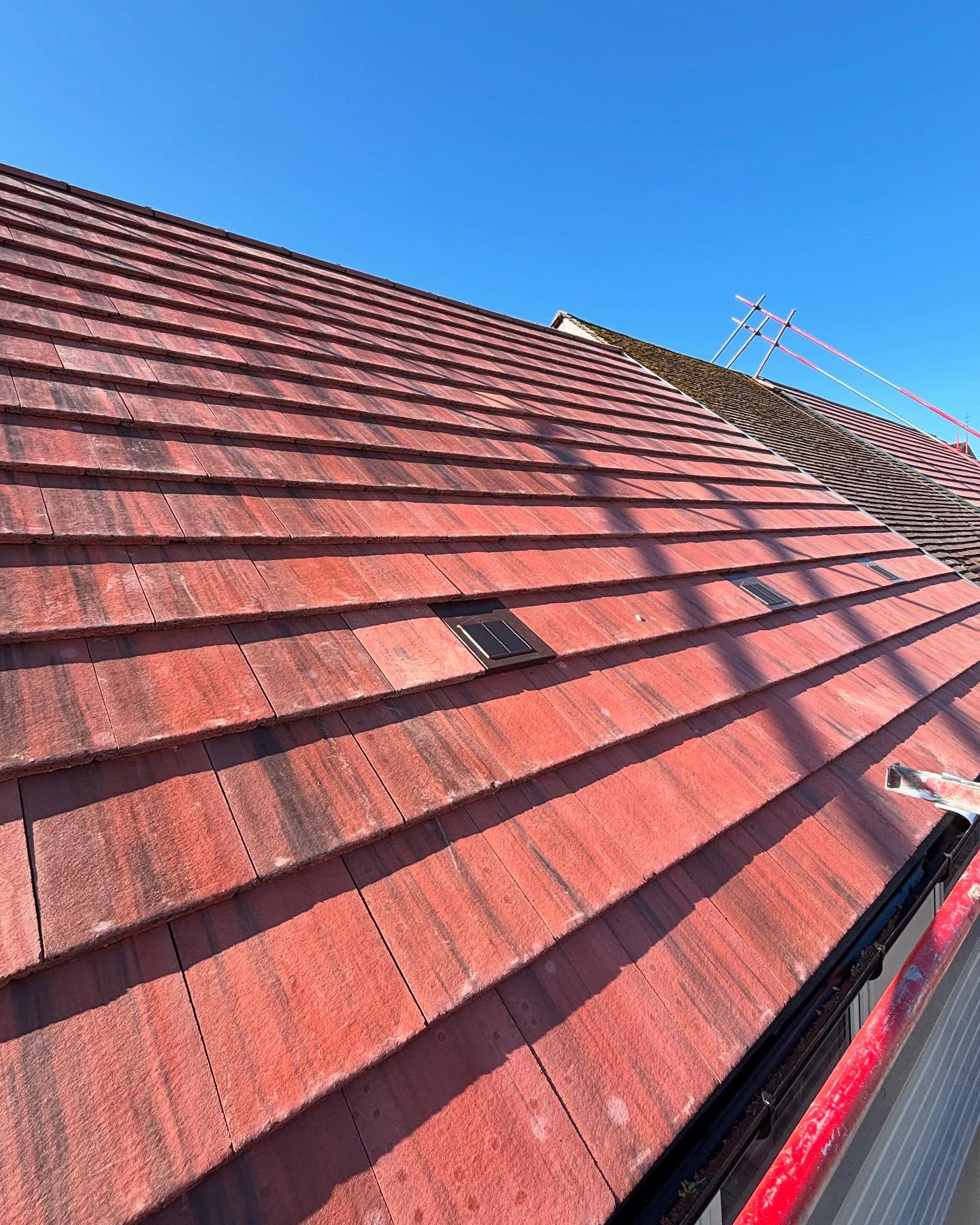 Completed tiled roof by LA Roofing